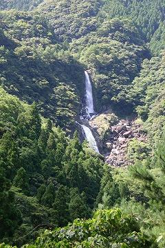 鼻白の滝